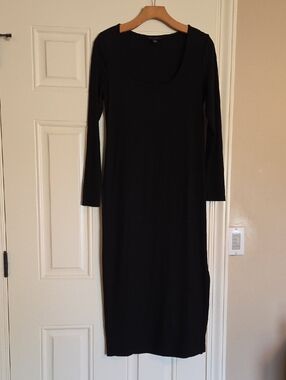 Banana Republic Black Long-Sleeve Scoop Neck Midi Dress